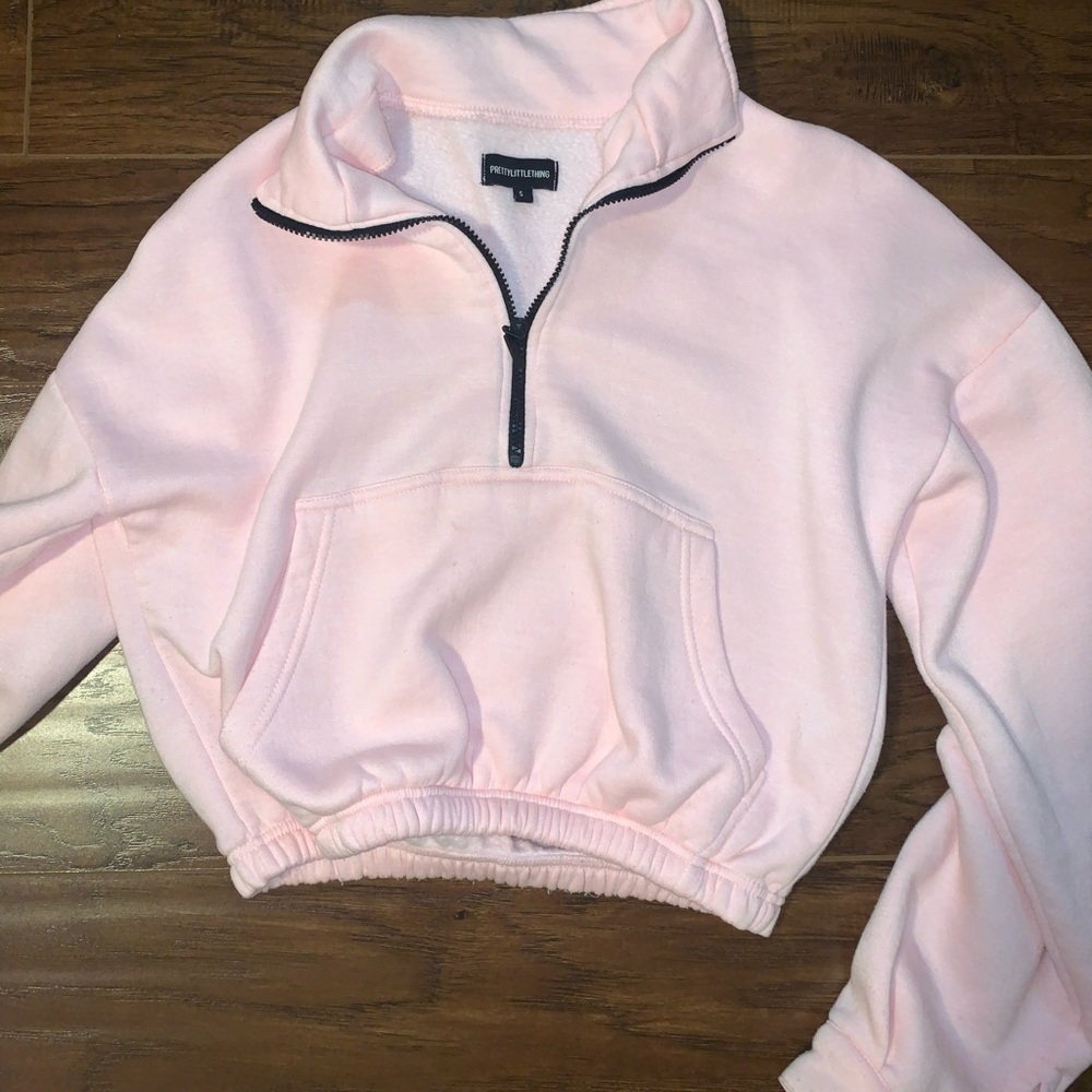 Baby pink cropped hoodie